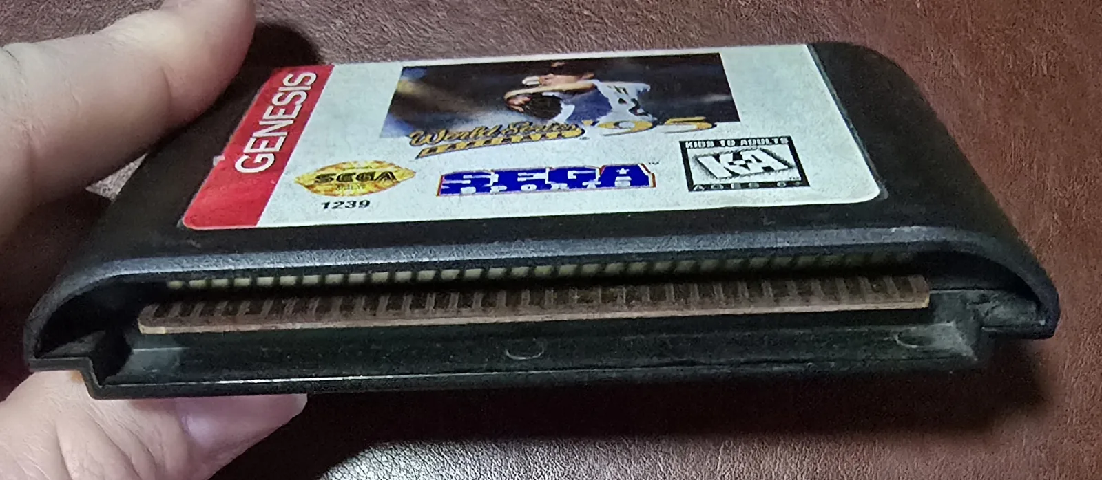 Edge connector of the Genesis cartridge showing the cleaned gold contacts